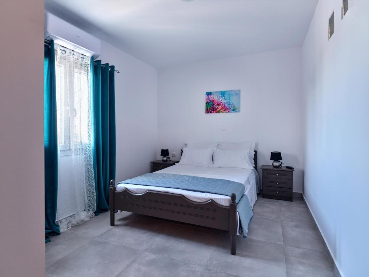 Ormos Naoussa'S Apartment Екстериор снимка